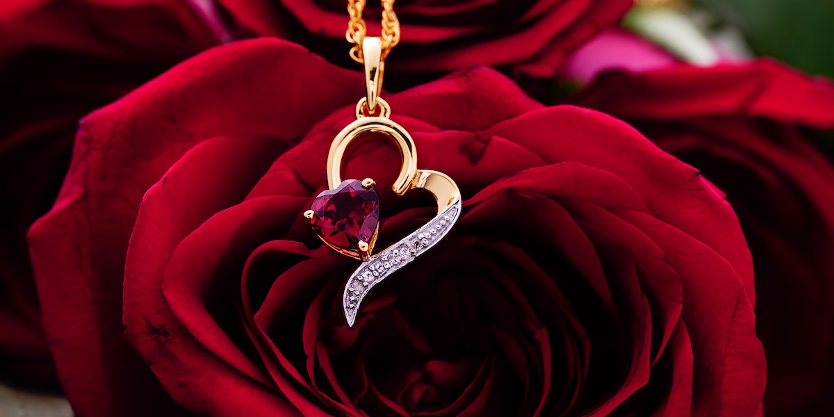 Is rose gold jewellery real gold? Sonny's Jewellers