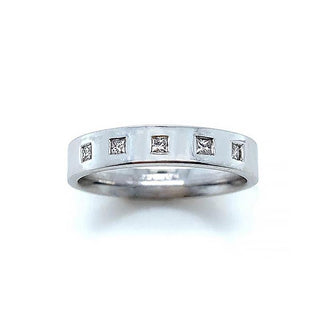 9K White Gold 0.30ct Princess Cut Diamond Band
