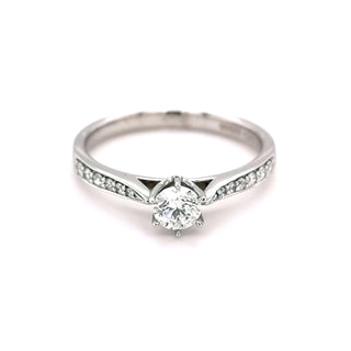 18ct White Gold Diamond Solitaire Ring