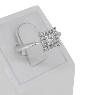 9k white gold square shaped cluster