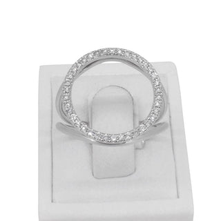 18 carat white gold circle of diamonds ring