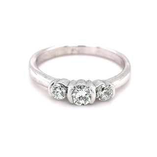 18CT WG 3 STONE DIAMOND RING