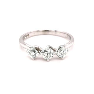 18CT 3 STONE DIA RING