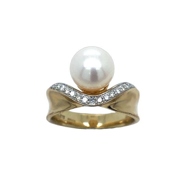 9K Yellow Gold Pearl & Diamond Ring