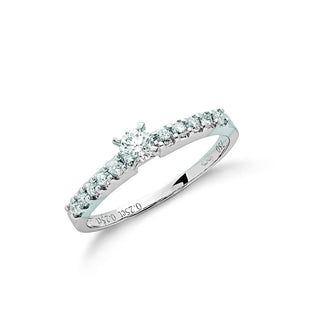18ct White Gold 0.50ct Diamond Engagement Ring (£2570)