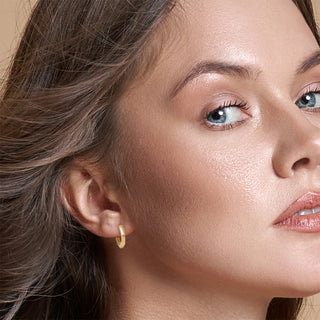 9K Yellow Gold 17mm Huggy Hoop Earrings