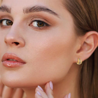 9K 2-Colour Diamond Cut Half Hoop Stud Earring