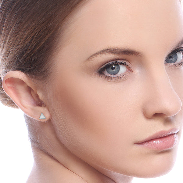 9K White Gold Polished Triangle Stud Earrings