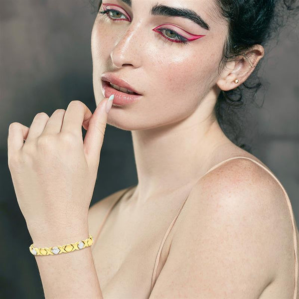 9K 2 Colour Gold Hug & Kiss Bracelet/ 7.5'