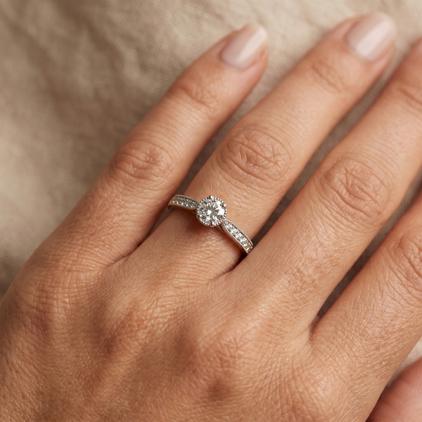 9ct White Gold Diamond Ring