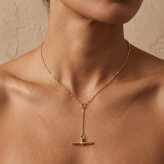 Model wearing 9K Yellow Gold T-Bar Diamond Cut Trace Chain - Sonny's Jewellers