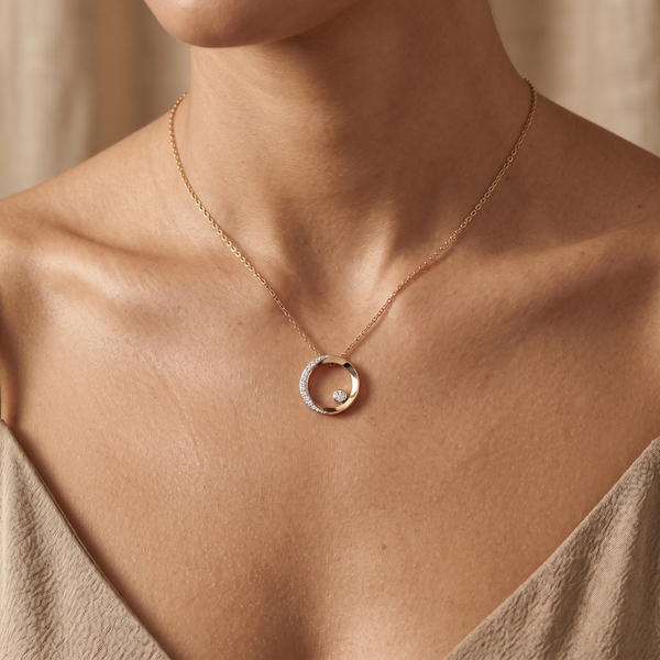 9K Yellow Gold Diamond Circle Necklace