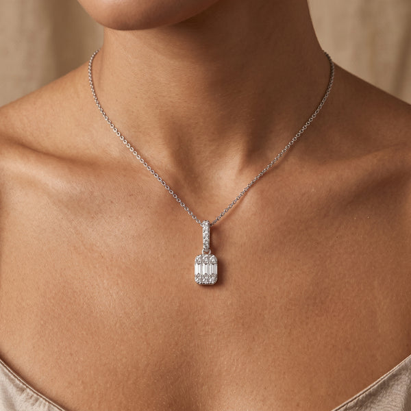 18K White Gold Diamond Pendant