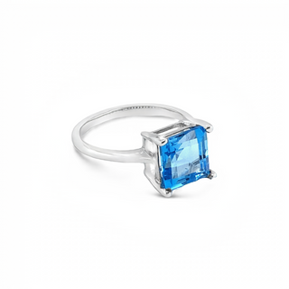 9ct White Gold Princess Cut Solitaire Blue Topaz Ring